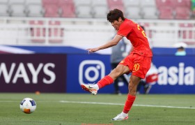 江南综合体育-火箭队近几年季后赛战绩全整理与分析